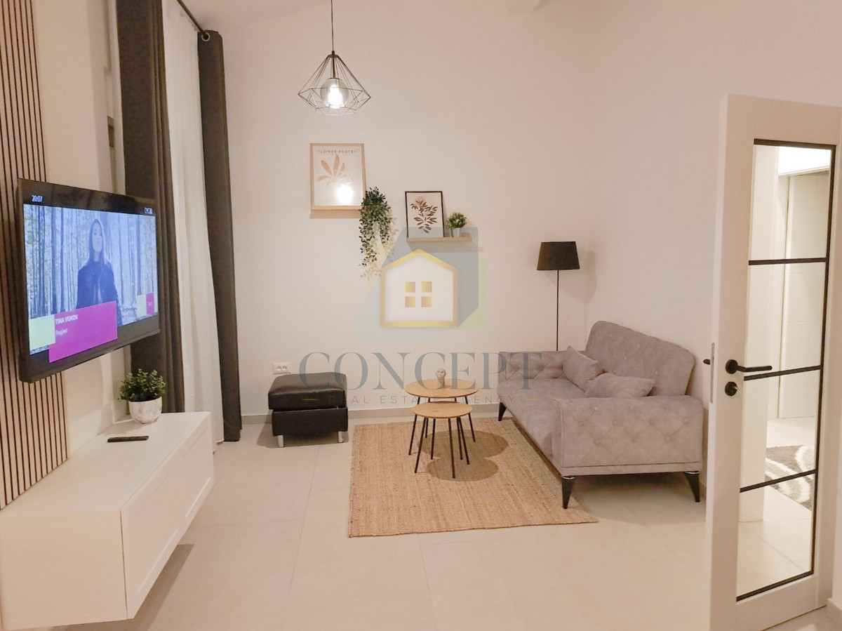 Poreč, dintorni, Appartamento con 3 camere da letto in ottima posizione, a 3 km dal mare