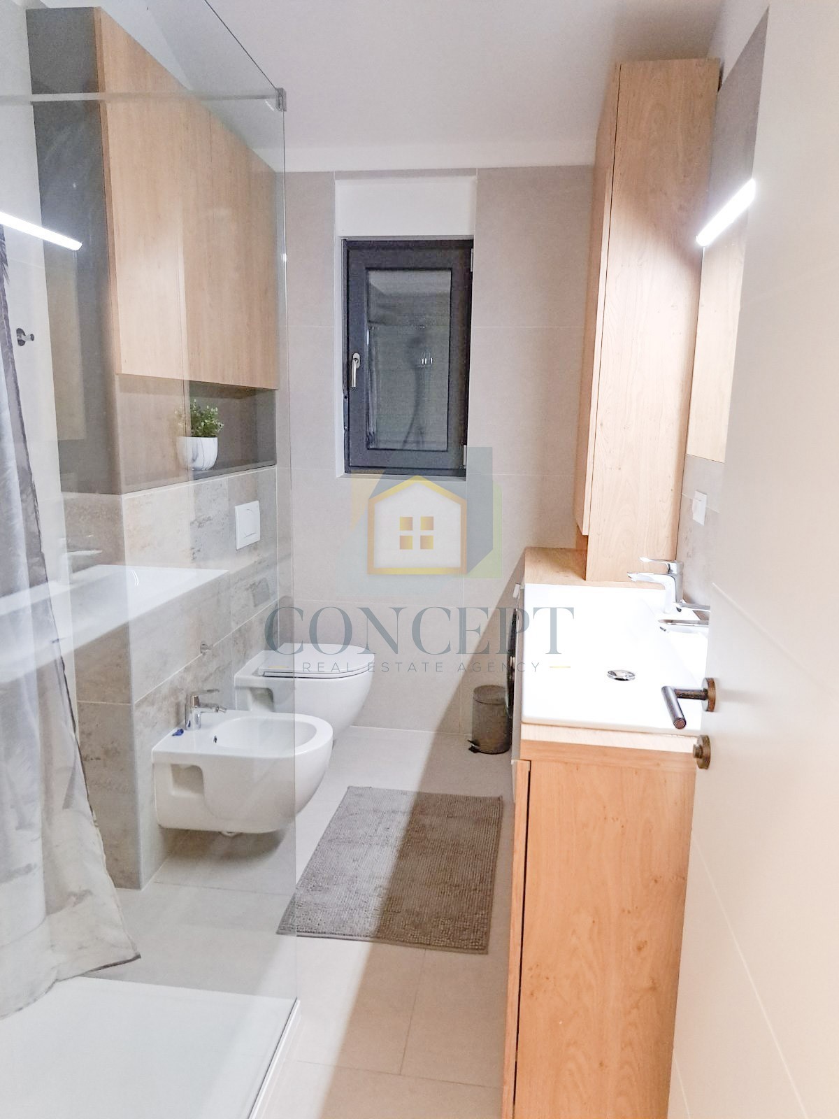 Poreč, dintorni, Appartamento con 3 camere da letto in ottima posizione, a 3 km dal mare