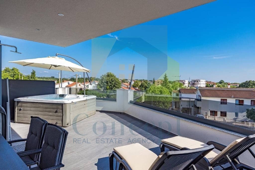 Poreč, dintorni, Appartamento di lusso al 1° piano con jacuzzi e sauna