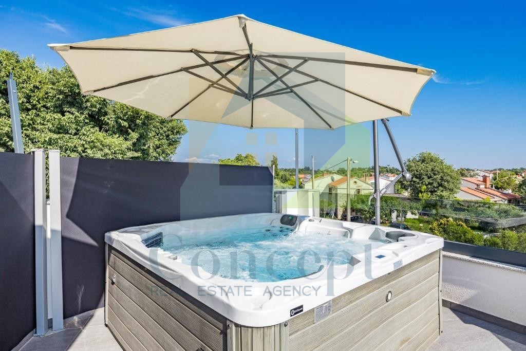 Poreč, dintorni, Appartamento di lusso al 1° piano con jacuzzi e sauna