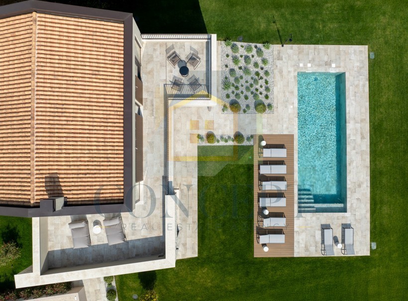 Poreč, dintorni, splendida villa moderna con piscina e giardino, 7 km dal mare