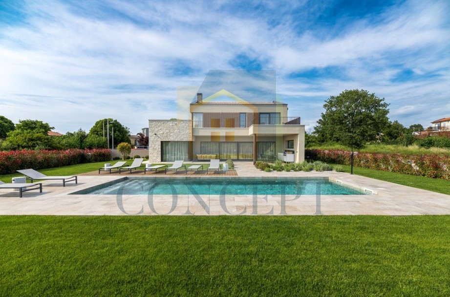 Poreč, dintorni, splendida villa moderna con piscina e giardino, 7 km dal mare