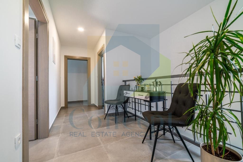 Poreč, zona circostante, Villa con piscina e quattro camere da letto, a 3 km dal mare.