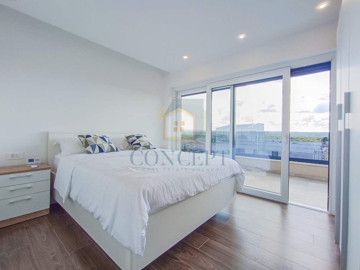 Poreč, dintorni, Appartamento di lusso spazioso con vista mare, a 2 km dal mare