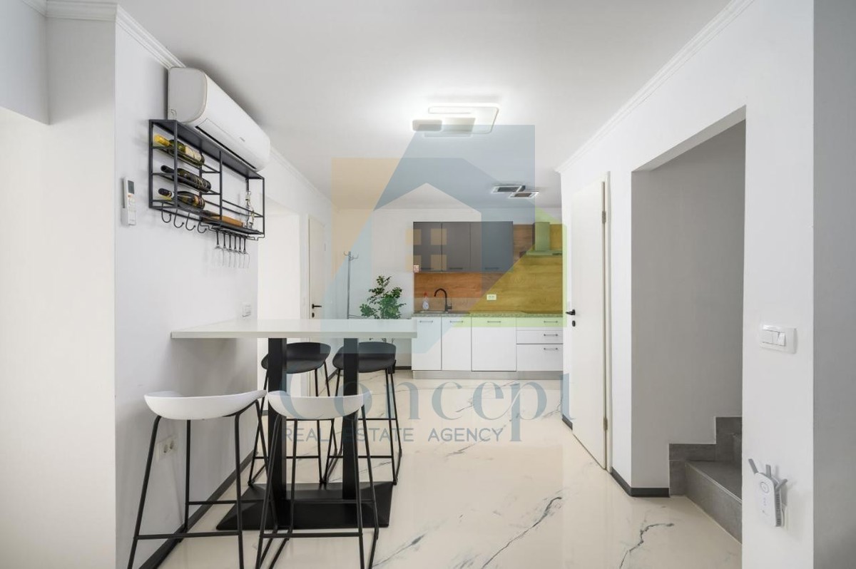 Poreč, zona circostante, Casa in pietra ristrutturata con piscina a 3 km dal mare