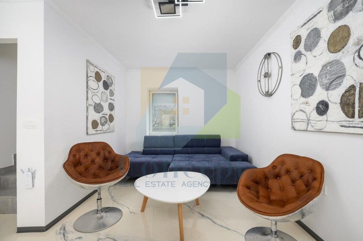 Poreč, zona circostante, Casa in pietra ristrutturata con piscina a 3 km dal mare