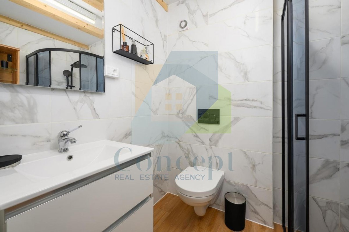 Poreč, zona circostante, Casa in pietra ristrutturata con piscina a 3 km dal mare