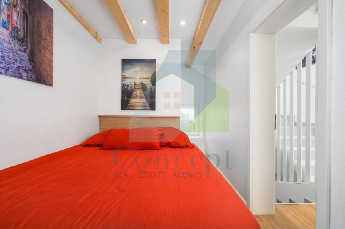 Poreč, zona circostante, Casa in pietra ristrutturata con piscina a 3 km dal mare