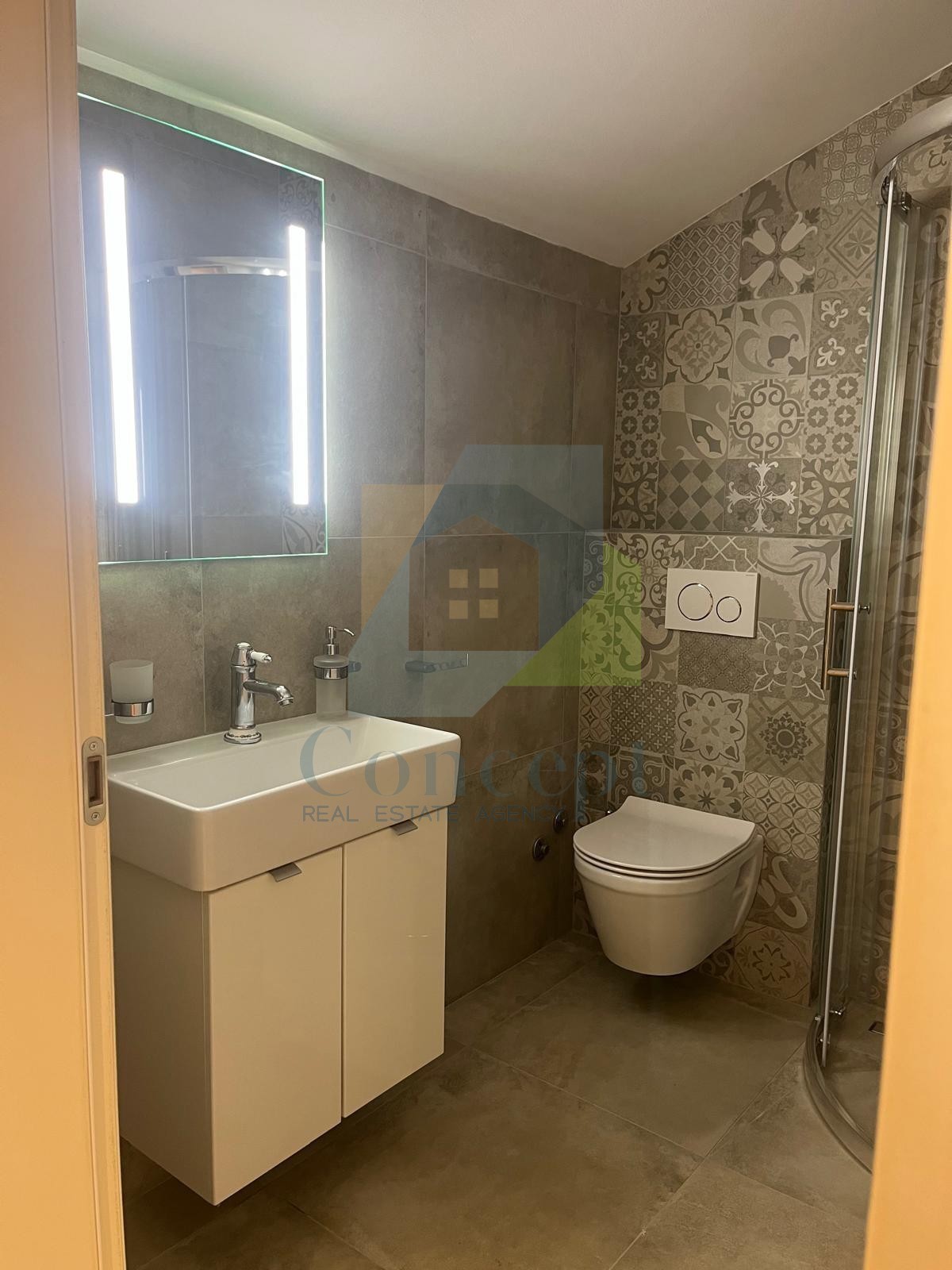 Poreč, dintorni, Affascinante casa in pietra ristrutturata con cortile, a 9 km dal mare