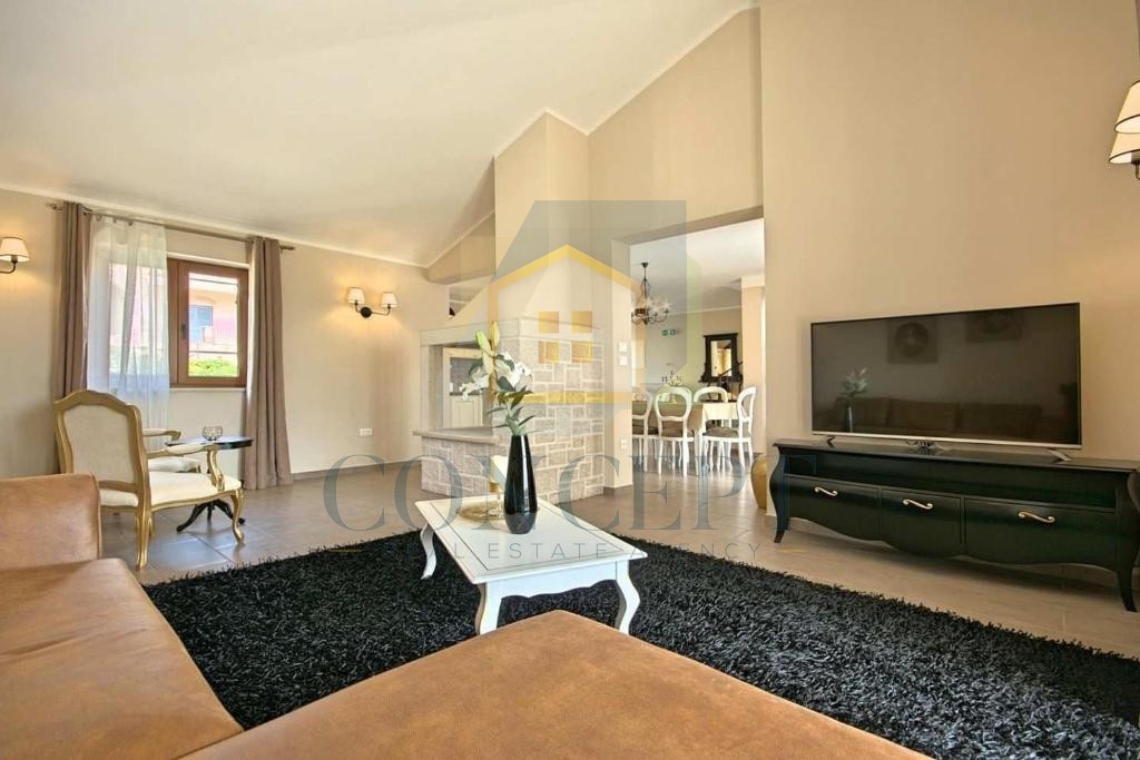 Poreč, dintorni, Splendida casa con piscina in posizione tranquilla, a 5 km dal mare