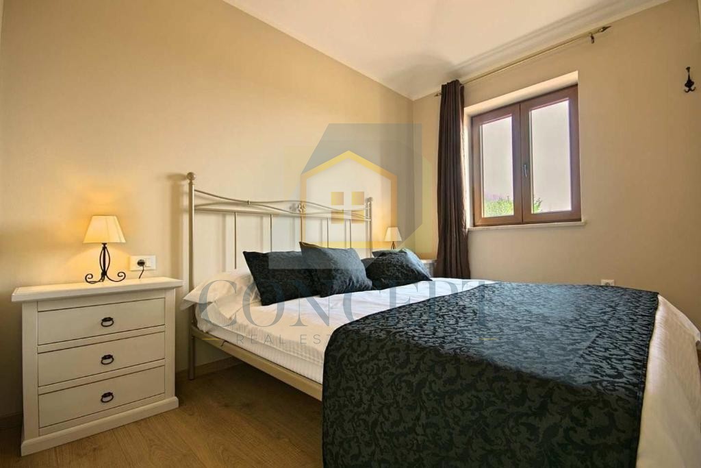 Poreč, dintorni, Splendida casa con piscina in posizione tranquilla, a 5 km dal mare