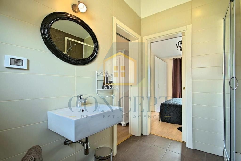 Poreč, dintorni, Splendida casa con piscina in posizione tranquilla, a 5 km dal mare