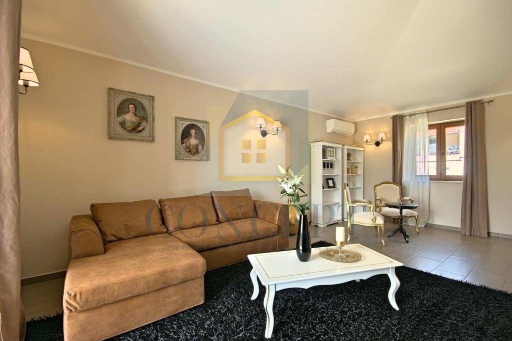 Poreč, dintorni, Splendida casa con piscina in posizione tranquilla, a 5 km dal mare