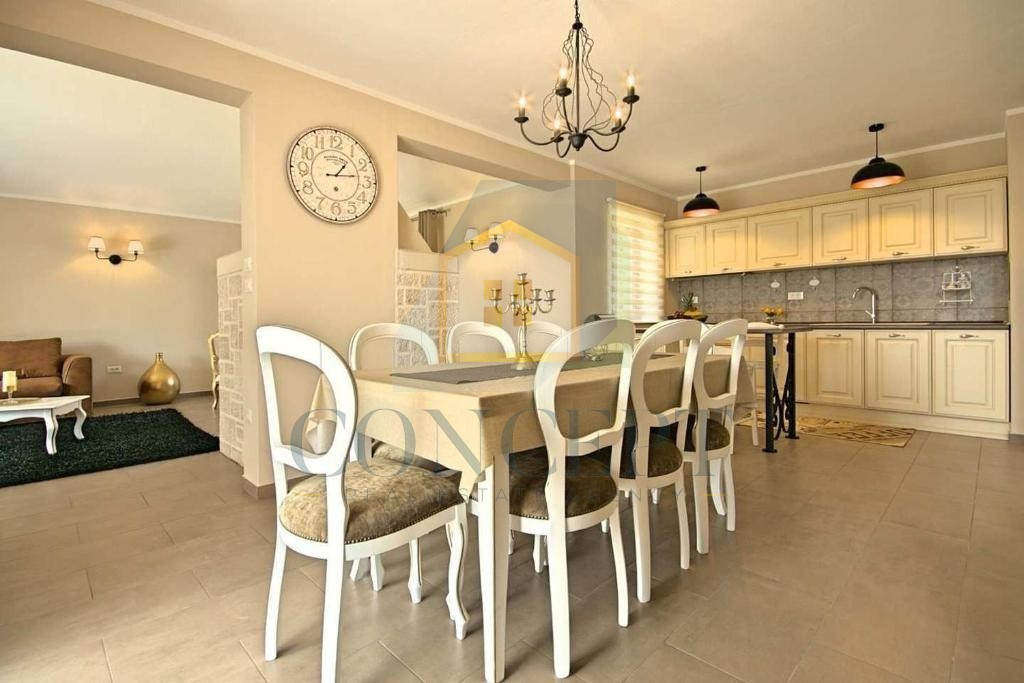 Poreč, dintorni, Splendida casa con piscina in posizione tranquilla, a 5 km dal mare