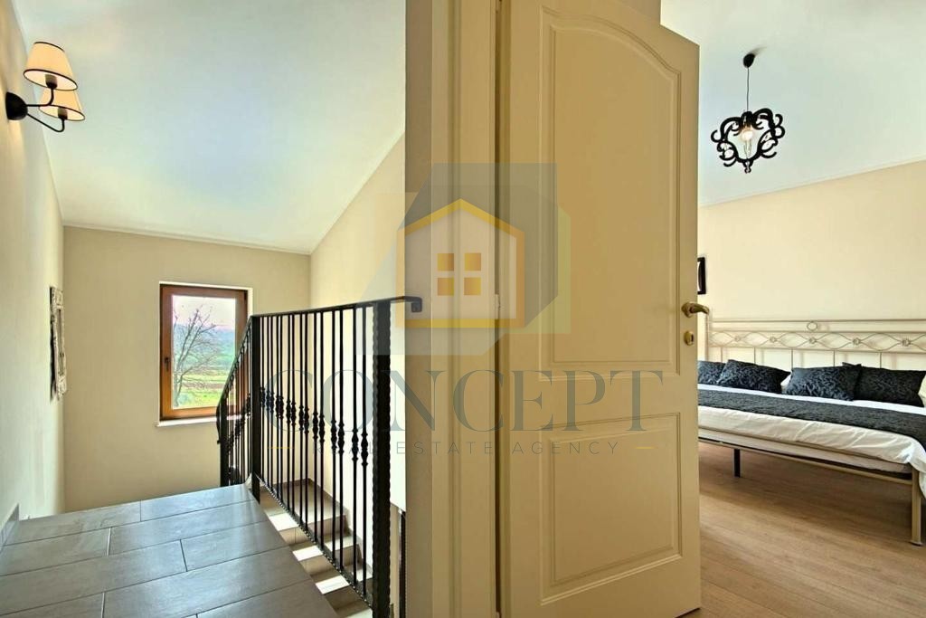 Poreč, dintorni, Splendida casa con piscina in posizione tranquilla, a 5 km dal mare