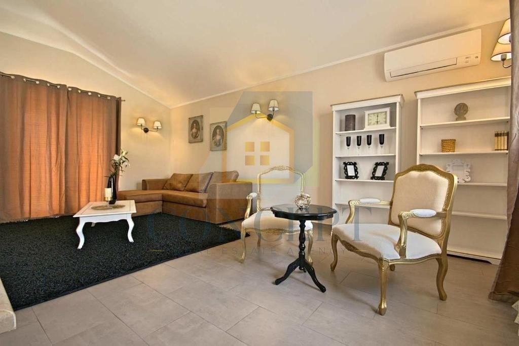 Poreč, dintorni, Splendida casa con piscina in posizione tranquilla, a 5 km dal mare