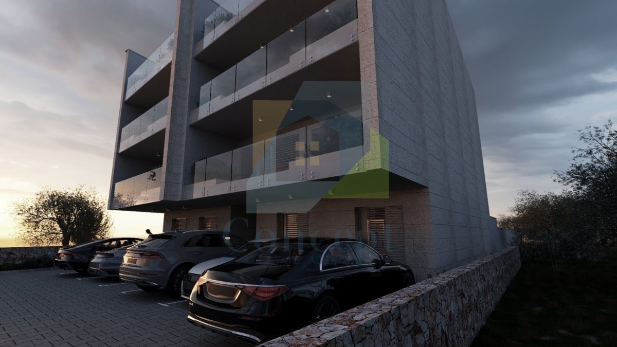 Poreč, dintorni, Appartamento di lusso al primo piano con balcone a 3 km dal mare