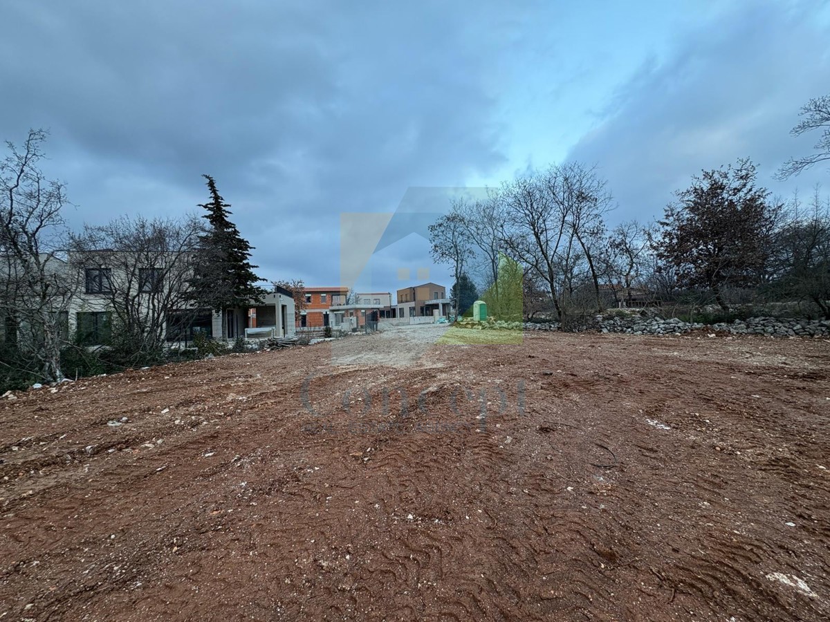 Poreč, dintorni, Terreno edificabile di 844 m2 in posizione tranquilla a 7 km dal mare