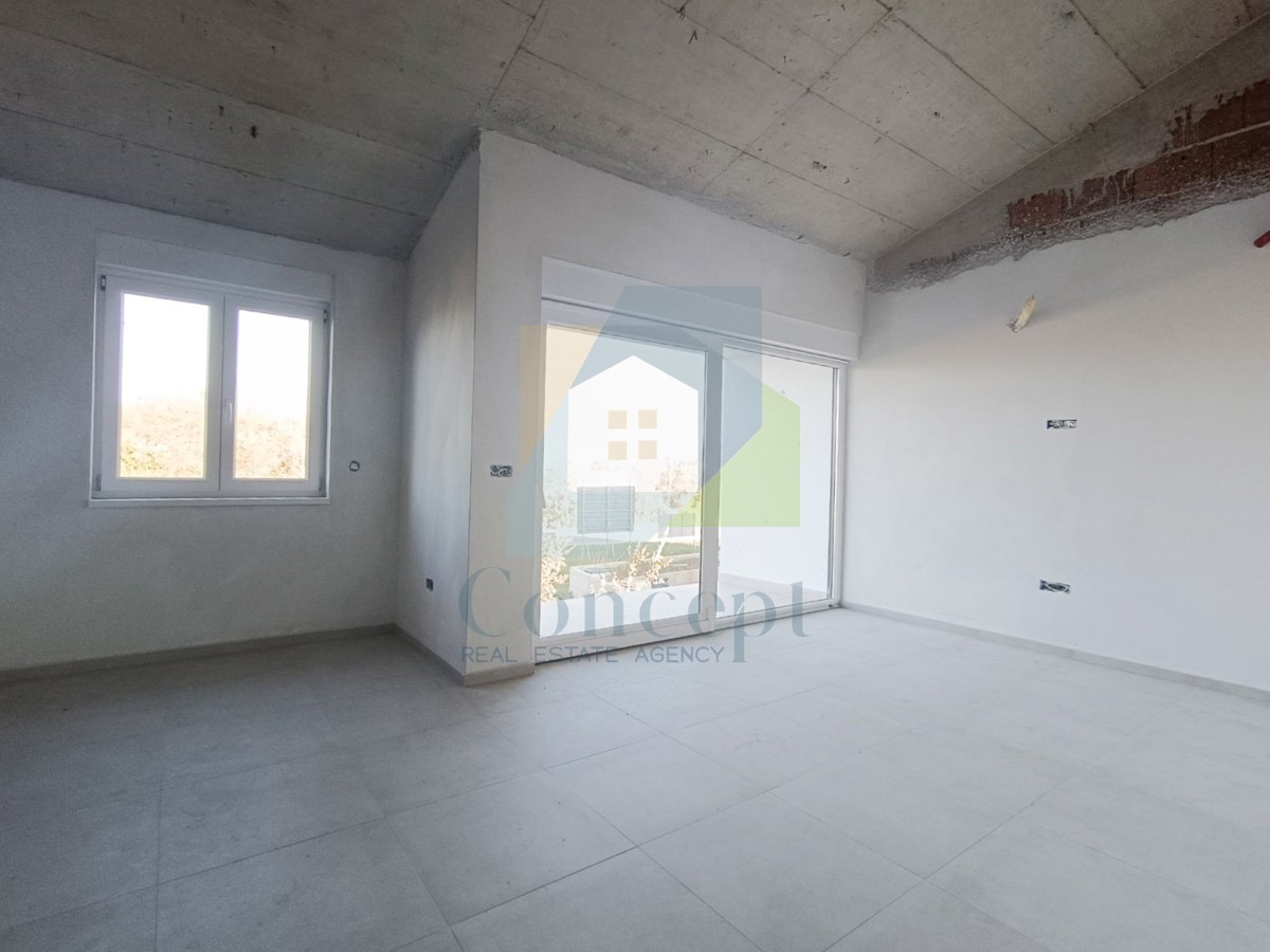 Poreč, dintorni, Appartamento al primo piano con due camere da letto e vista mare