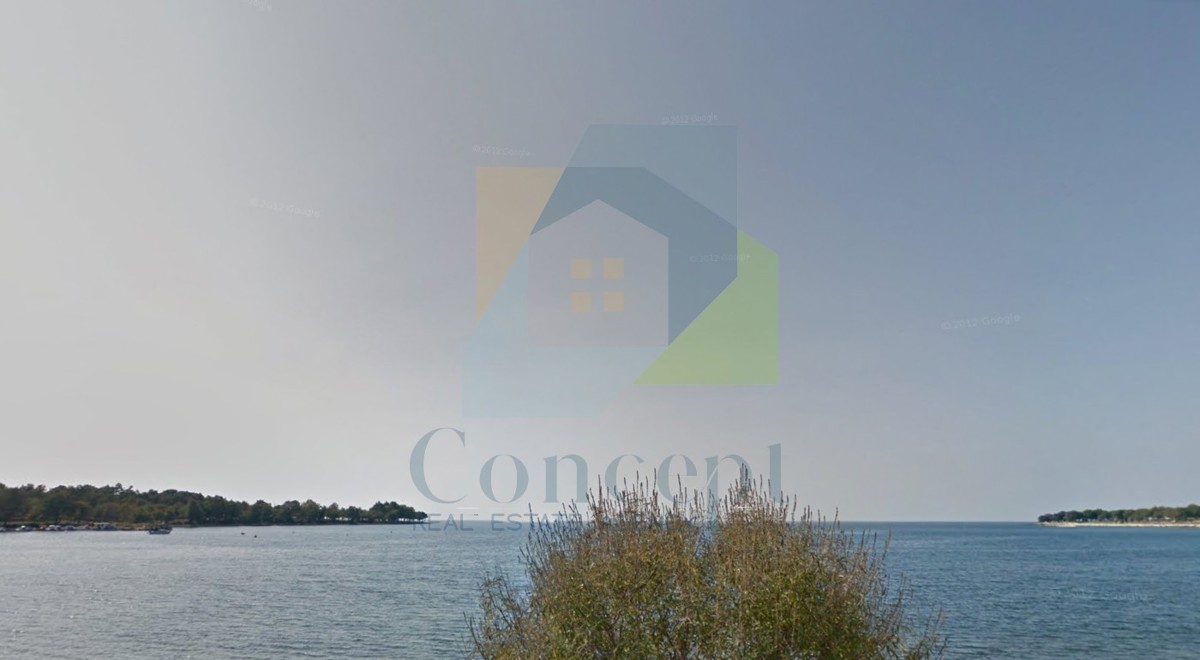 Poreč, Terreno edificabile in zona T1, 350 m dal mare