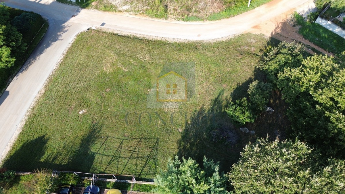 Poreč, dintorni, Terreno edificabile con progetto, 8 km dal mare