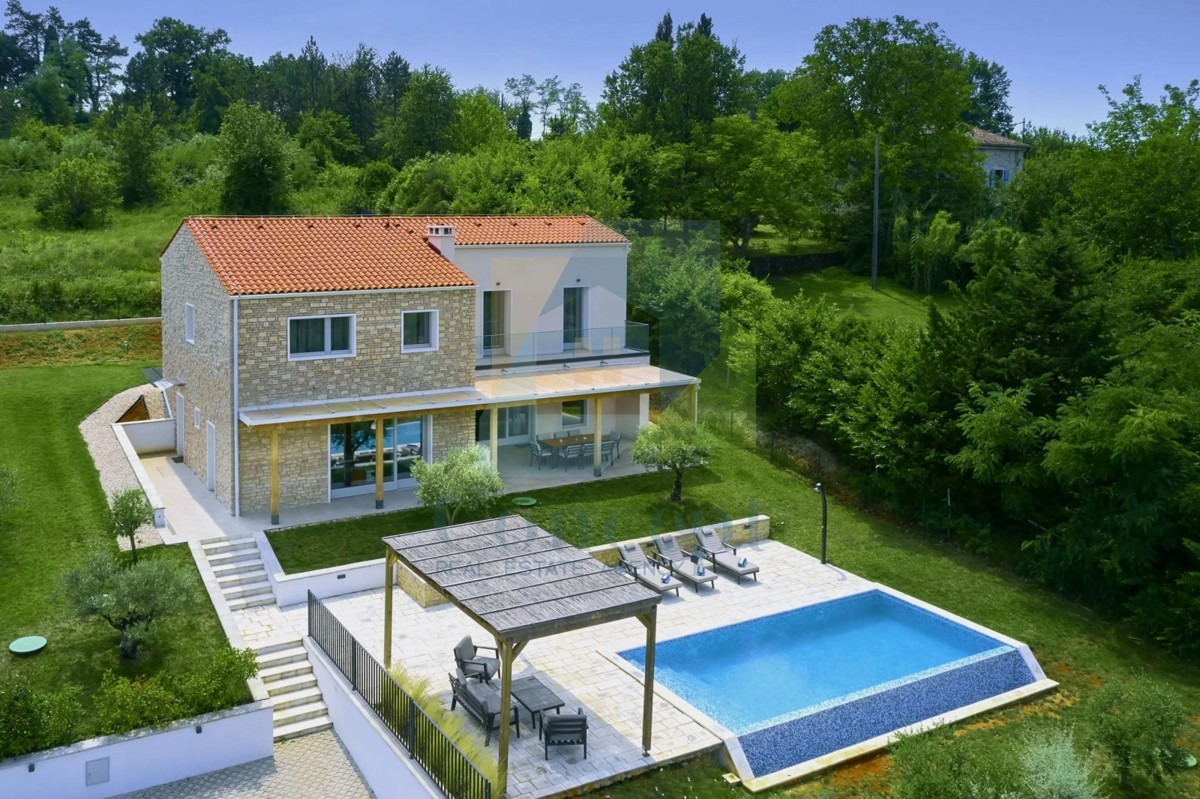 Motovun, dintorni, Prekrasna Villa con 5 camere da letto, piscina e vista su Motovun