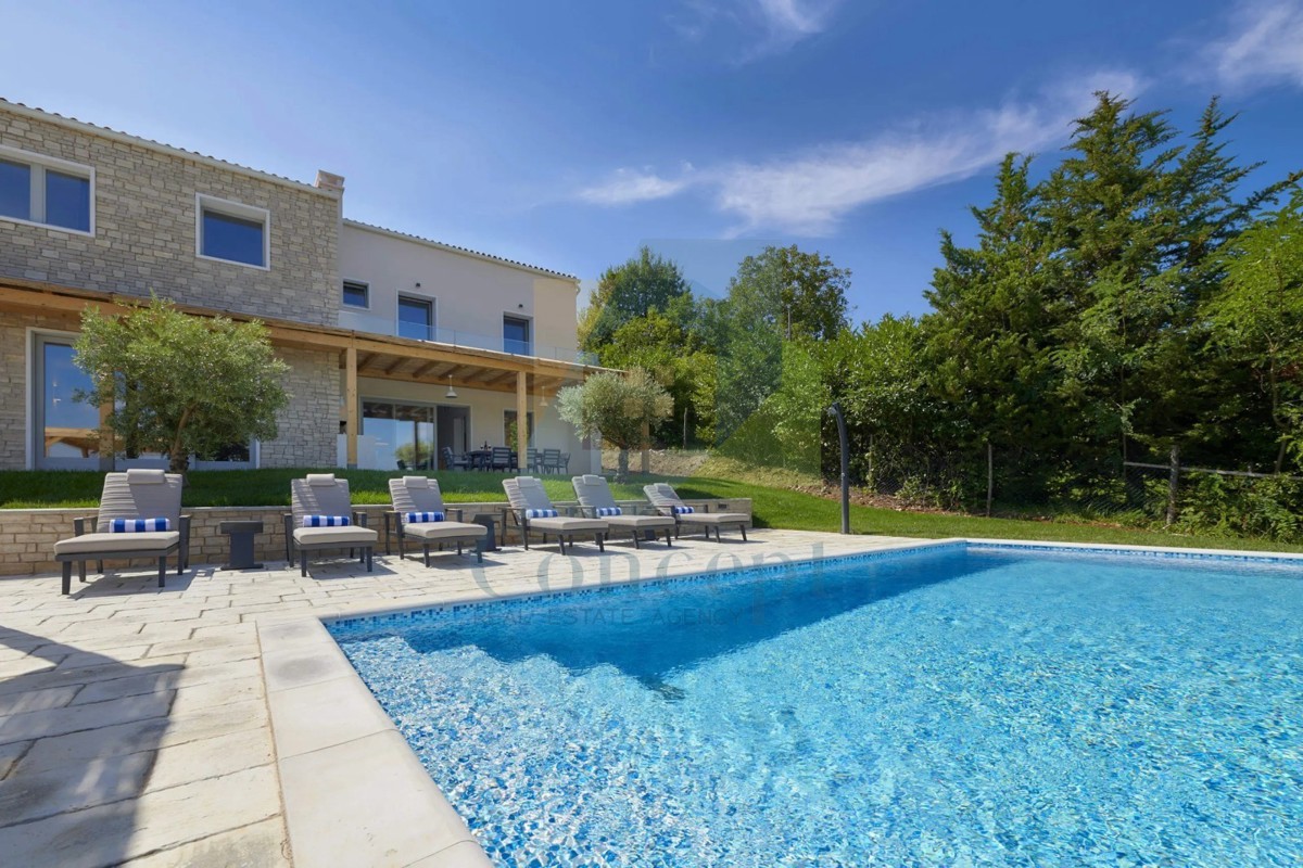 Motovun, dintorni, Prekrasna Villa con 5 camere da letto, piscina e vista su Motovun