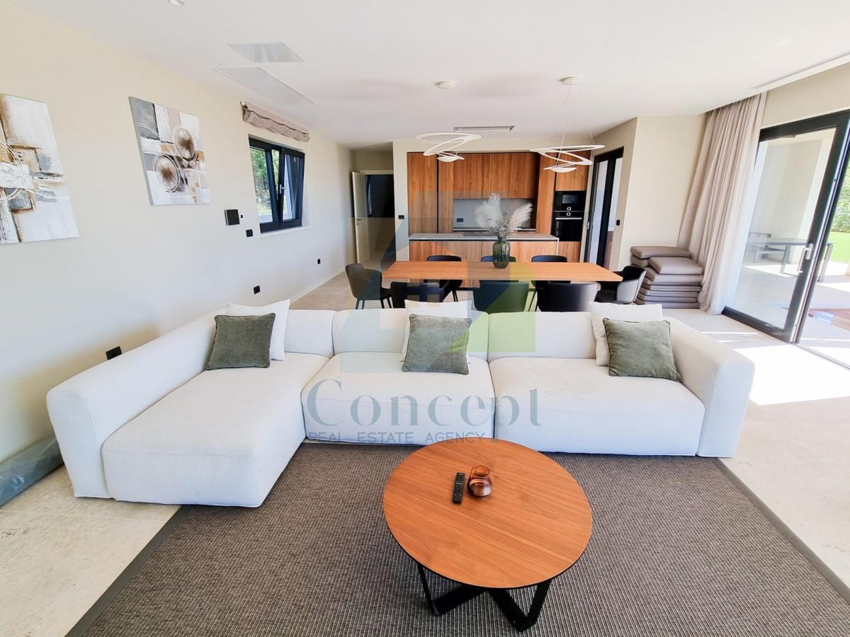 Poreč, dintorni, Villa di lusso con piscina e vista mare, a 12 km dal mare