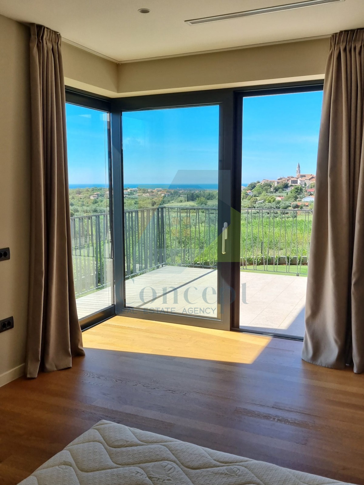 Poreč, dintorni, Villa di lusso con piscina e vista mare, a 12 km dal mare