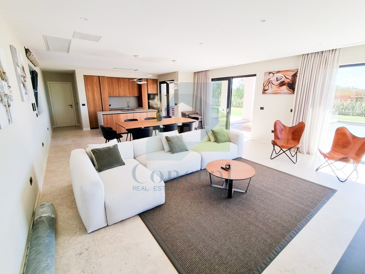 Poreč, dintorni, Villa di lusso con piscina e vista mare, a 12 km dal mare