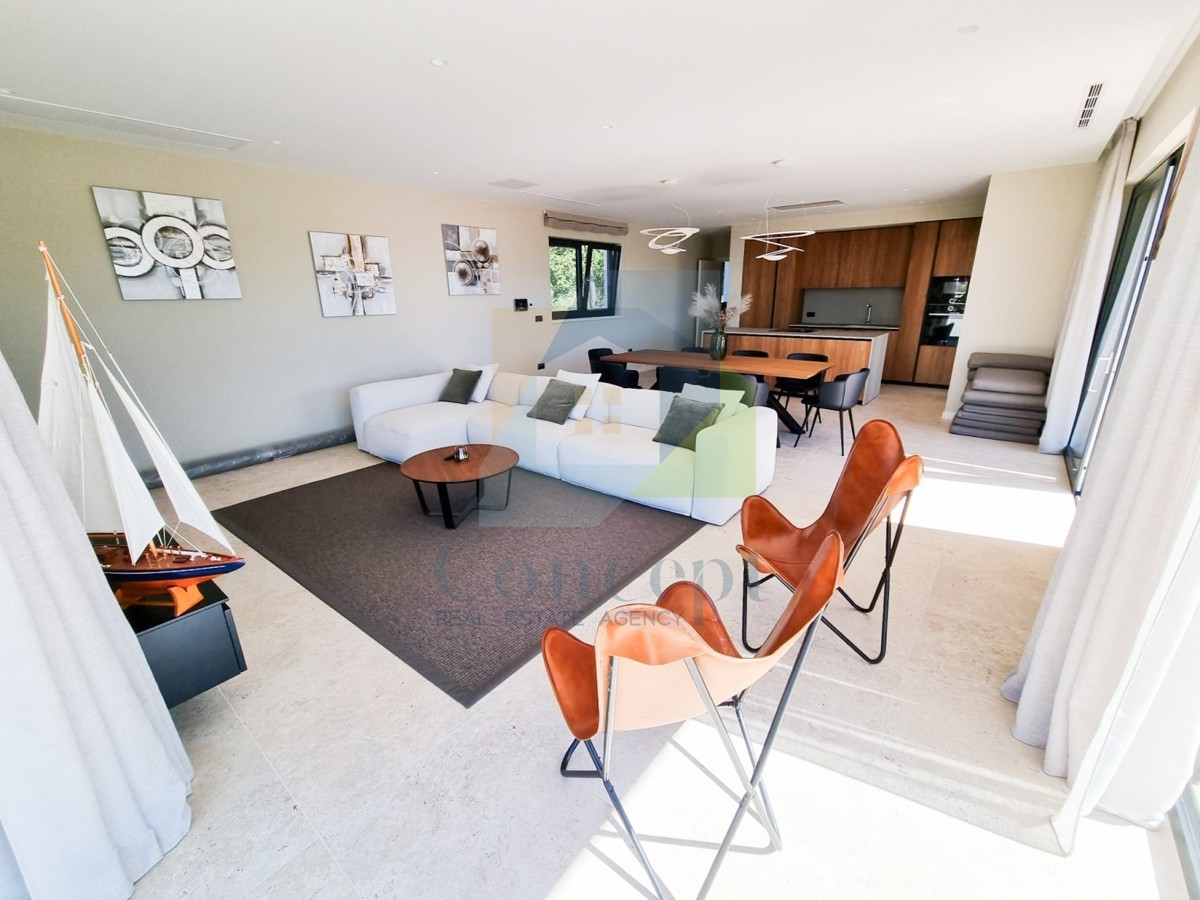 Poreč, dintorni, Villa di lusso con piscina e vista mare, a 12 km dal mare