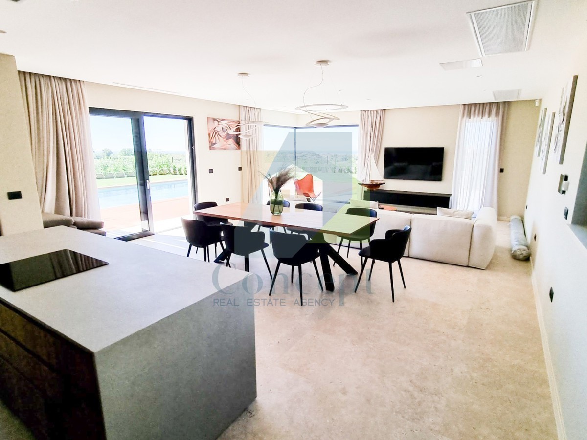 Poreč, dintorni, Villa di lusso con piscina e vista mare, a 12 km dal mare