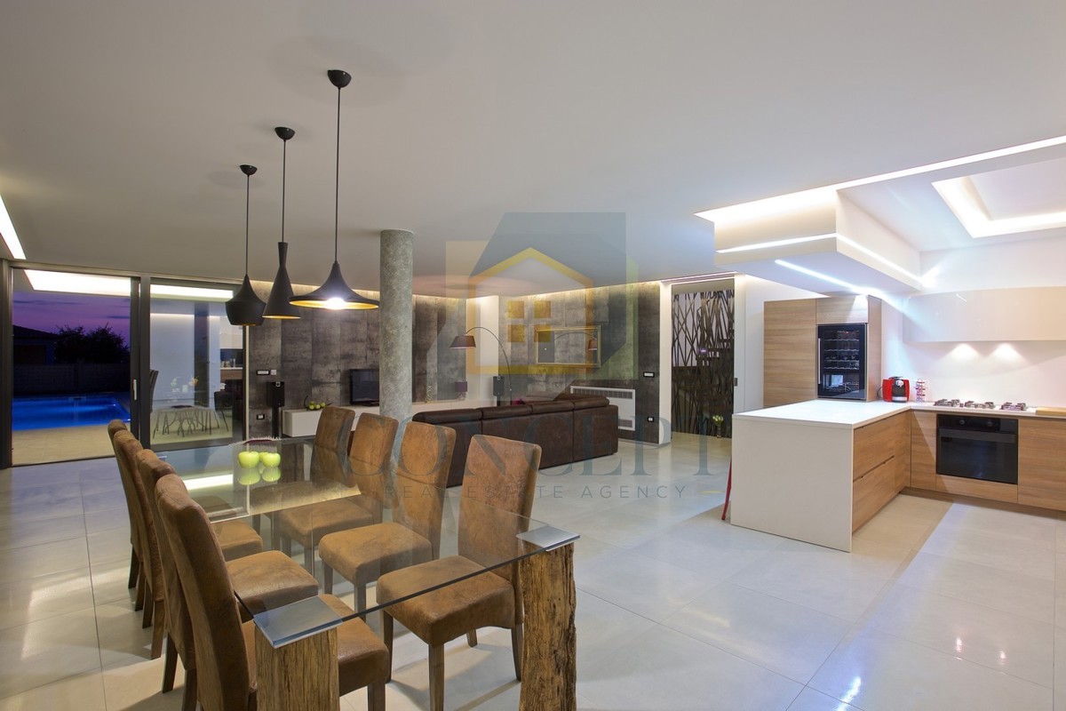 Poreč, dintorni, Villa di lusso con vista panoramica sul mare, 10 km dal mare