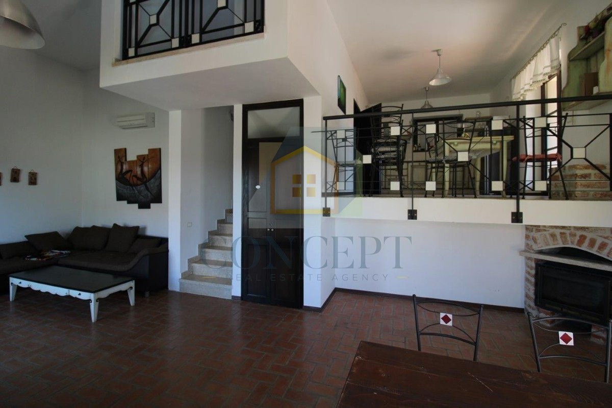 Poreč, dintorni, Incantevole villa in pietra con piscina e vista mare, a 15 km dal mare