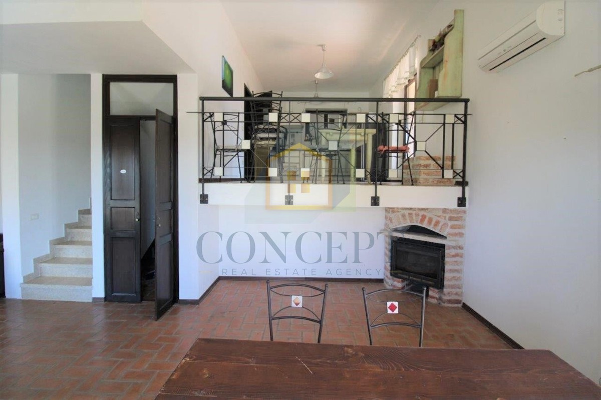 Poreč, dintorni, Incantevole villa in pietra con piscina e vista mare, a 15 km dal mare