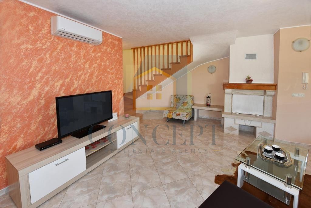 Poreč, dintorni, Casa indipendente con piscina in posizione tranquilla, a 19 km dal mare