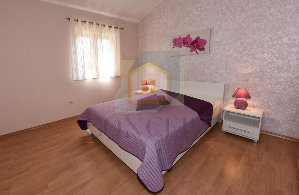 Poreč, dintorni, Casa indipendente con piscina in posizione tranquilla, a 19 km dal mare