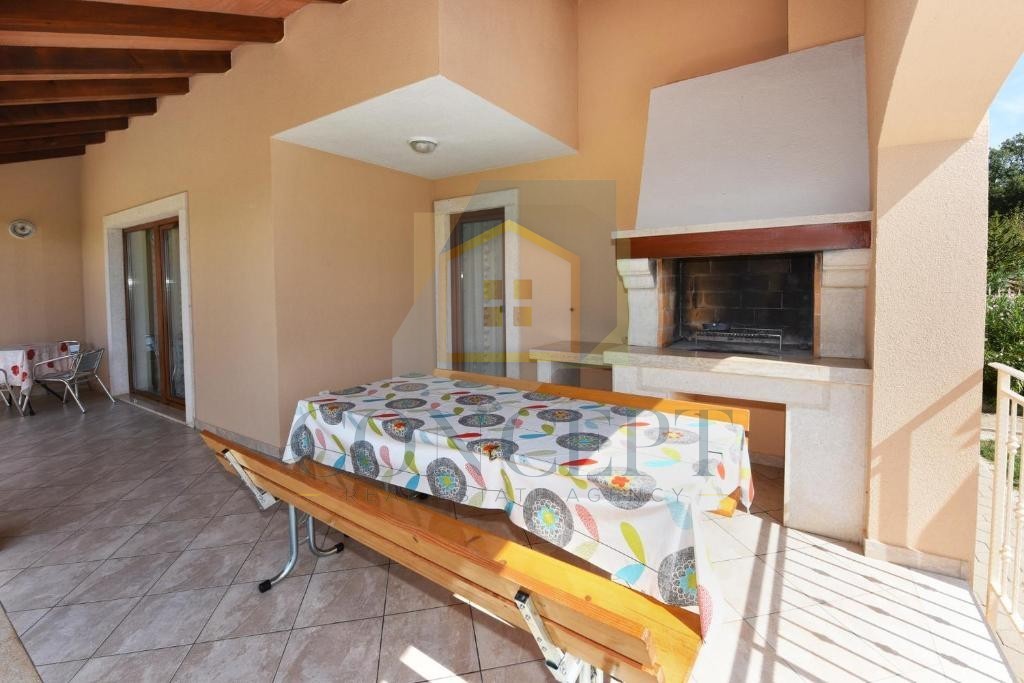 Poreč, dintorni, Casa indipendente con piscina in posizione tranquilla, a 19 km dal mare