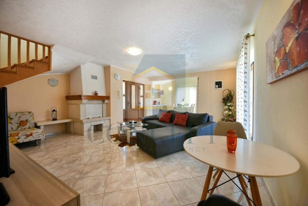 Poreč, dintorni, Casa indipendente con piscina in posizione tranquilla, a 19 km dal mare