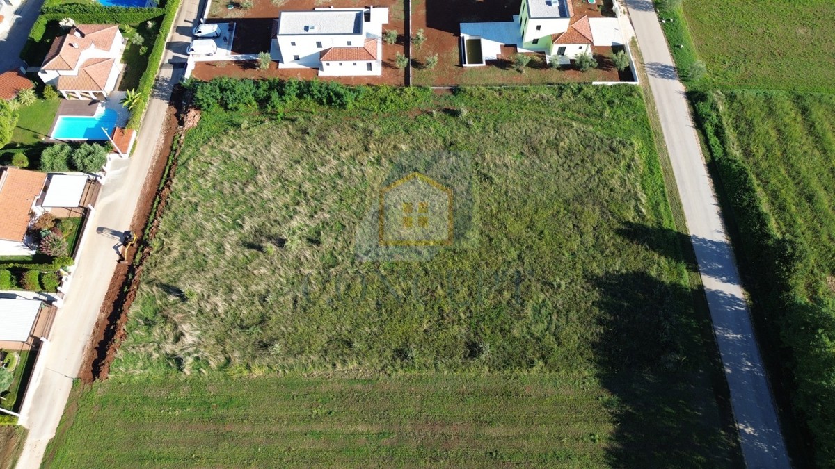 Poreč, dintorni, Terreno edificabile per costruzione di case o appartamenti, a 6 km dal mare