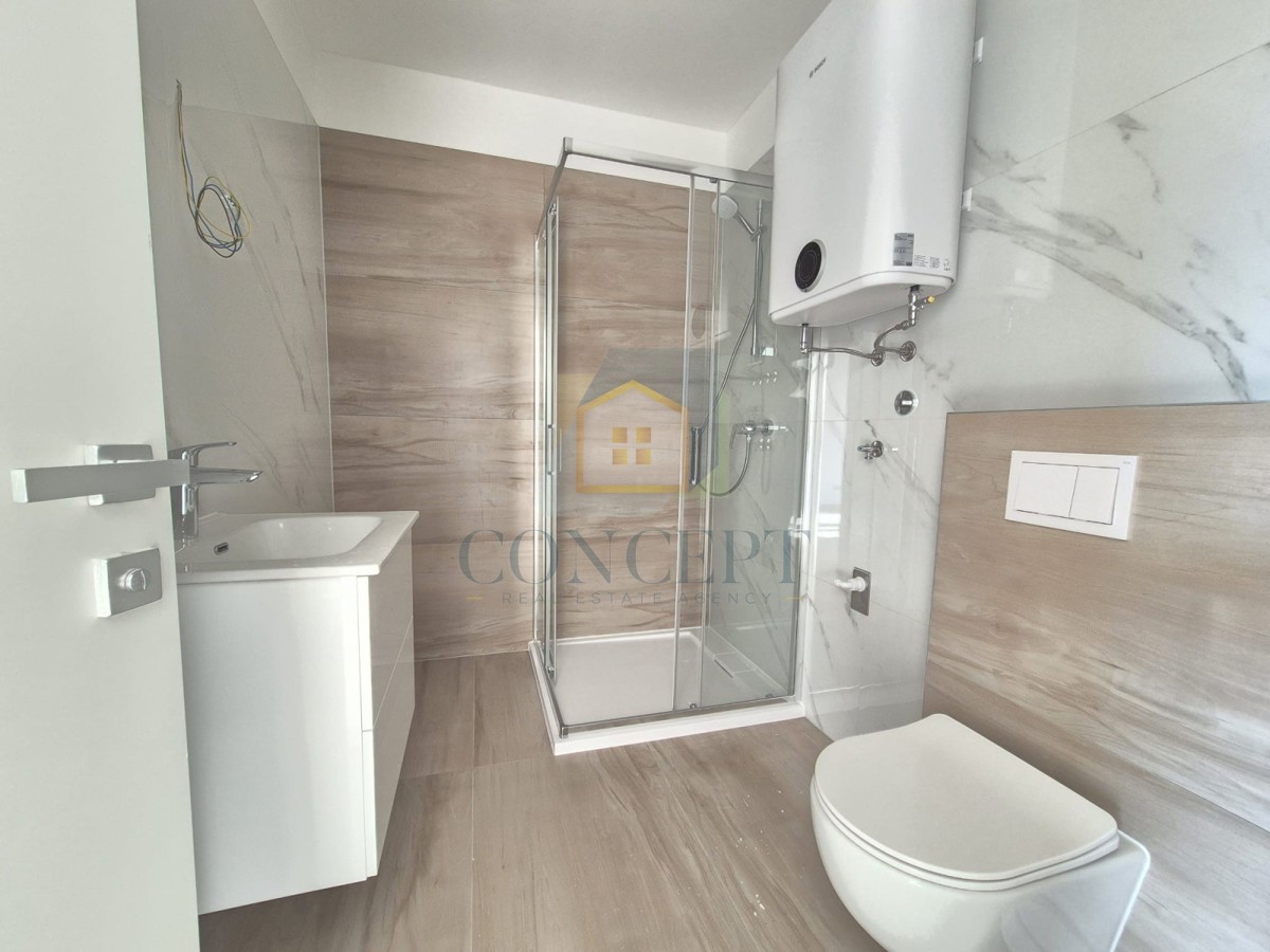 Poreč, dintorni, Appartamento al piano terra con due camere da letto e giardino, 1500 m dal mare