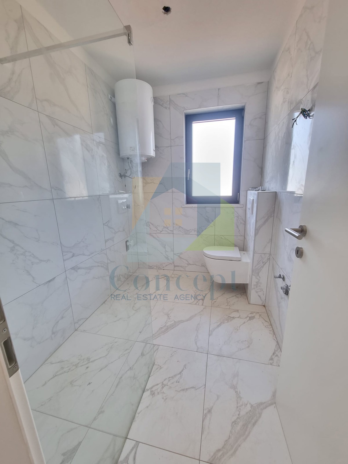 Poreč, dintorni, Appartamento al 1° piano di nuova costruzione, 11 km dal mare