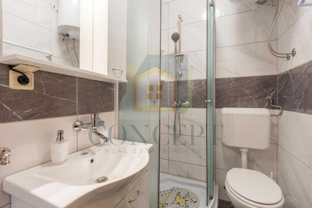 Poreč, dintorni, Appartamento suddiviso in due unità abitative, 8 km dal mare