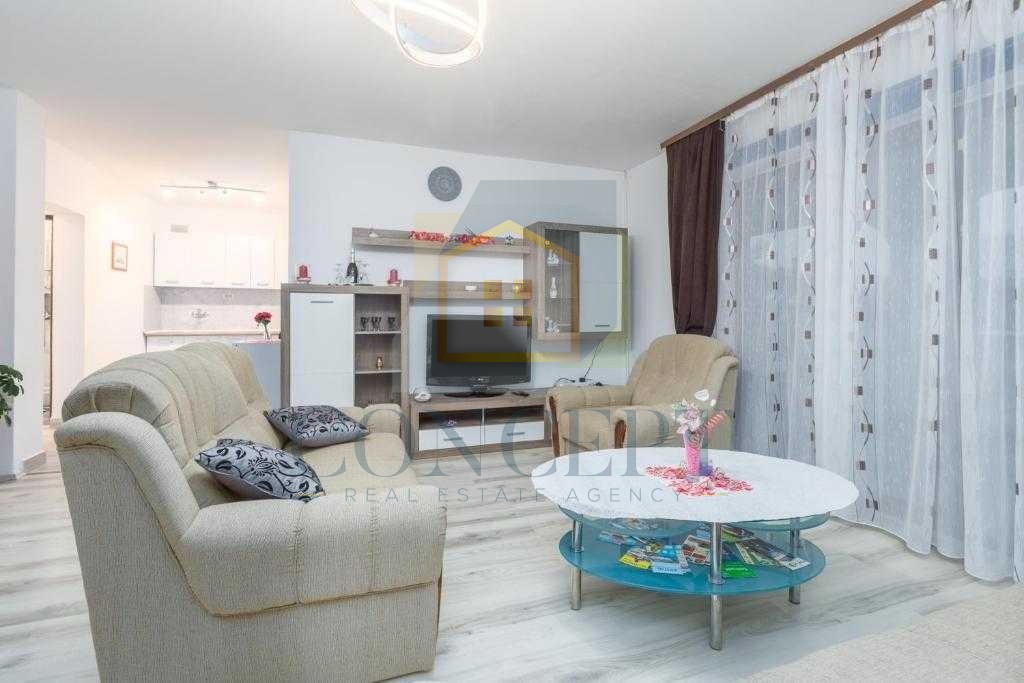 Poreč, dintorni, Appartamento suddiviso in due unità abitative, 8 km dal mare