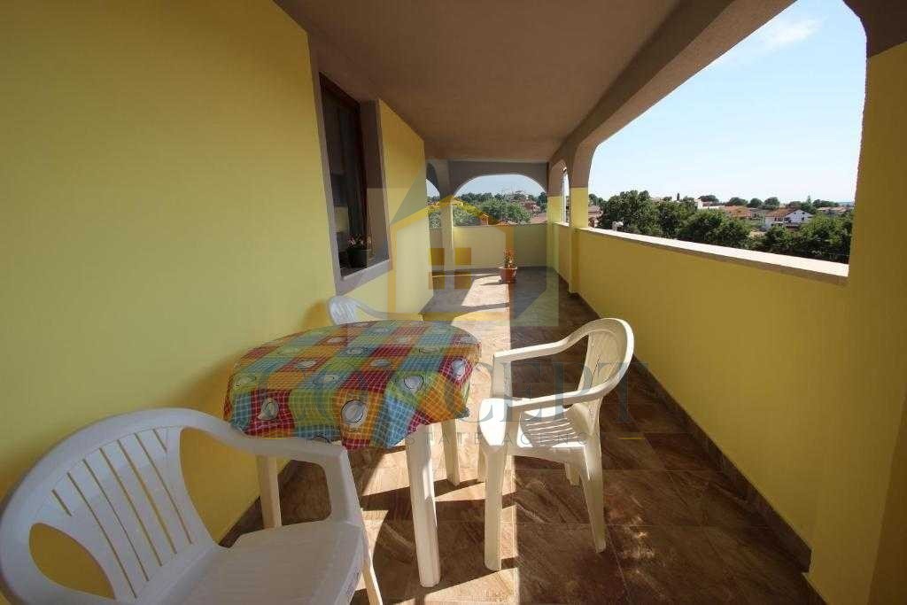 Poreč, dintorni, Appartamento suddiviso in due unità abitative, 8 km dal mare