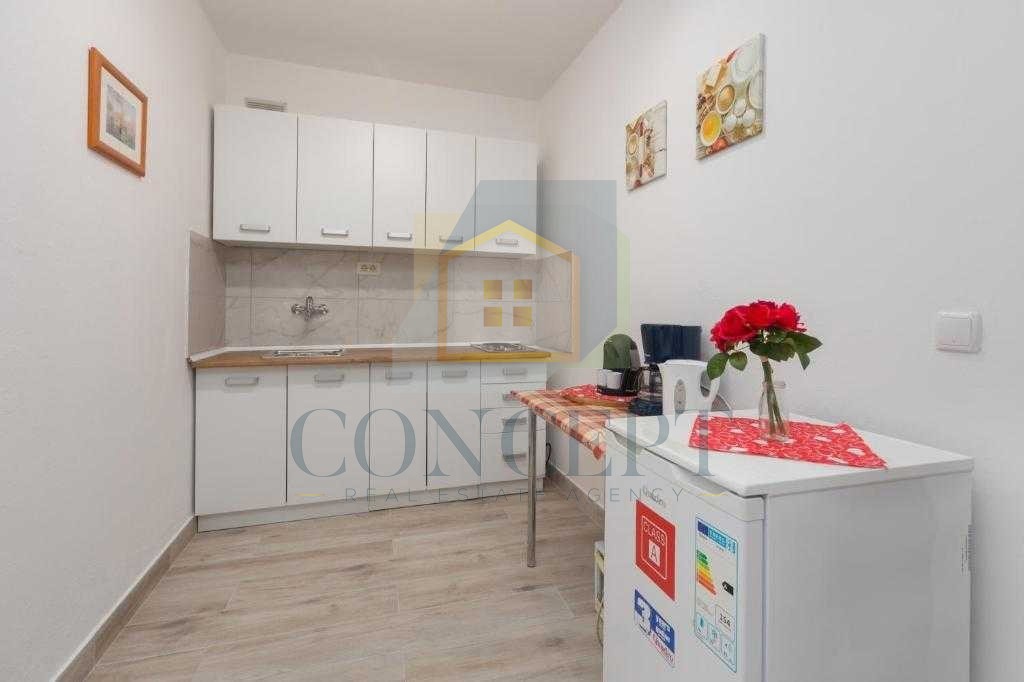 Poreč, dintorni, Appartamento suddiviso in due unità abitative, 8 km dal mare