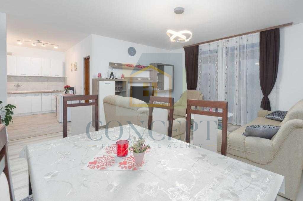 Poreč, dintorni, Appartamento suddiviso in due unità abitative, 8 km dal mare