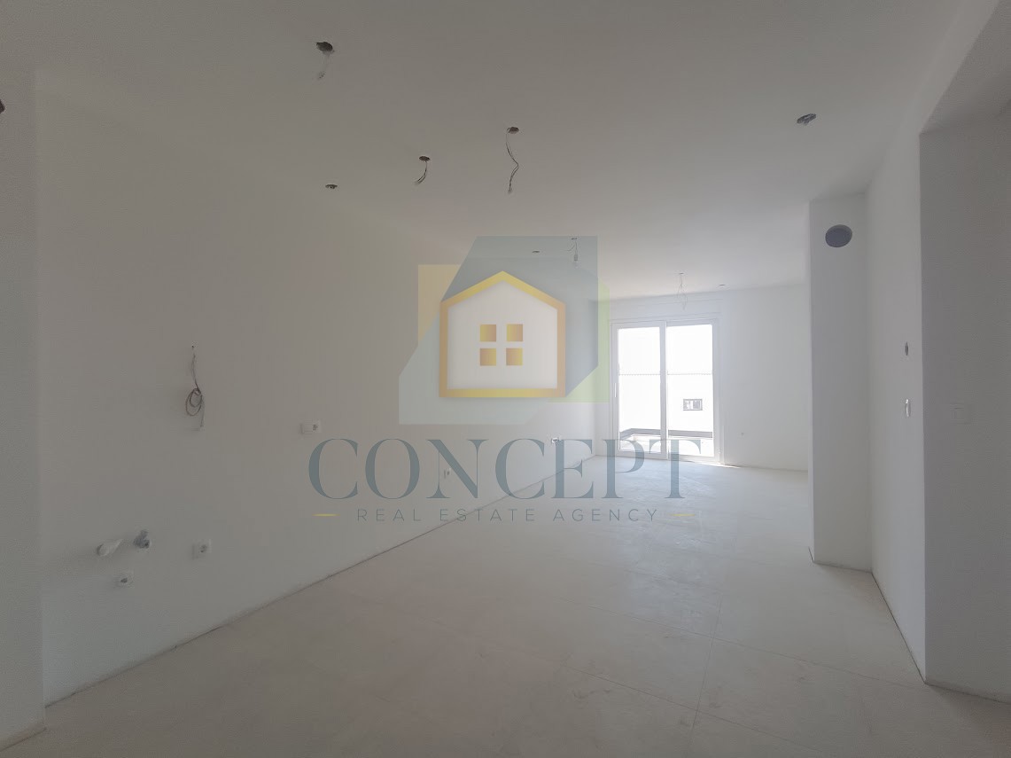 Poreč, dintorni, Appartamento di lusso al 2° piano di una nuova costruzione, 1300 m dal mare.