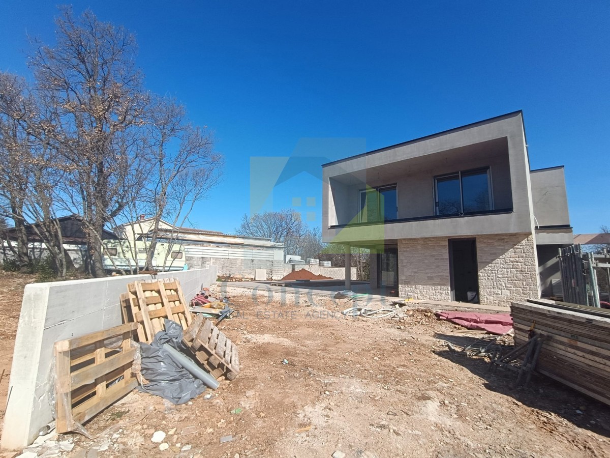 Poreč, Villa di lusso in ottima posizione a 2 km dal mare