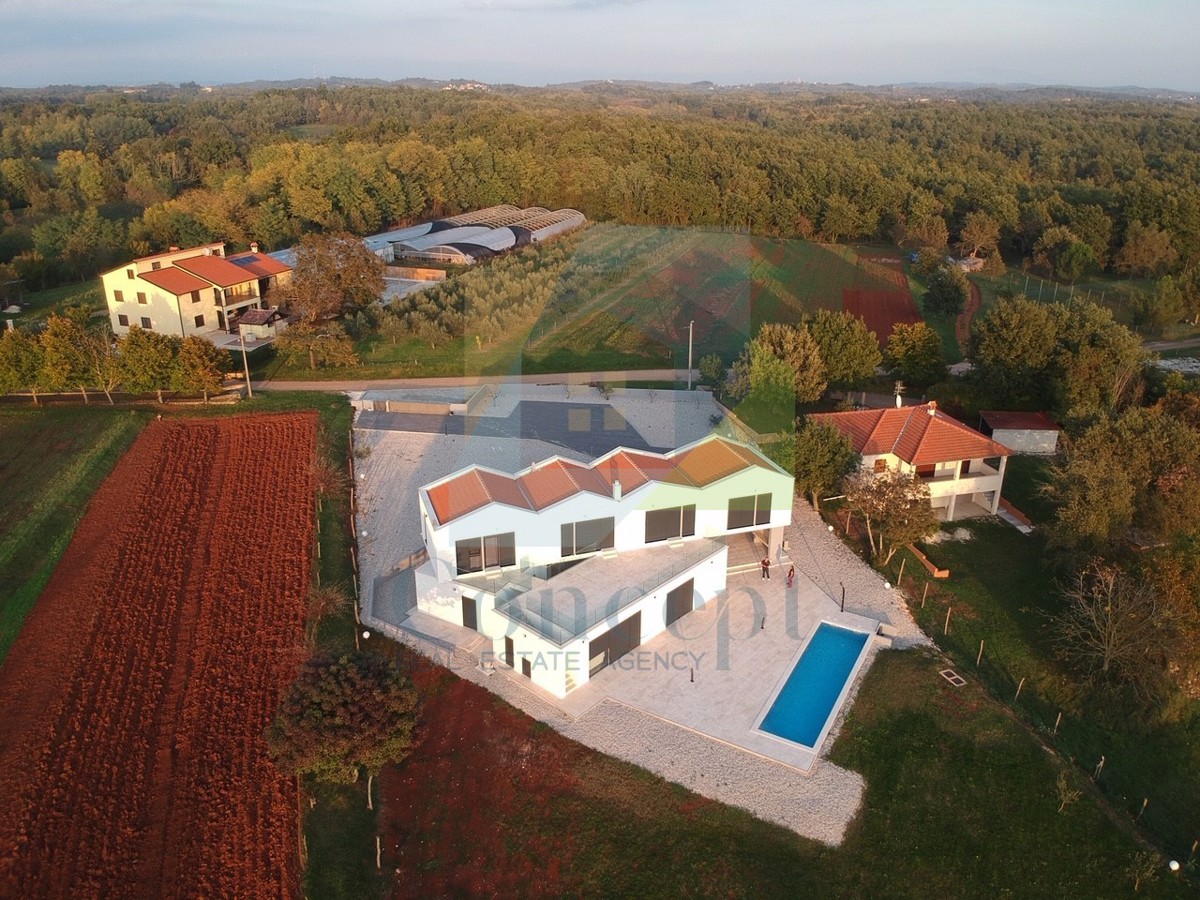 Poreč, dintorni, Moderna Villa con 6 camere da letto su 6271 m2 di terreno